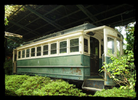 Old streetcar (Chin-Chin Streetcar)