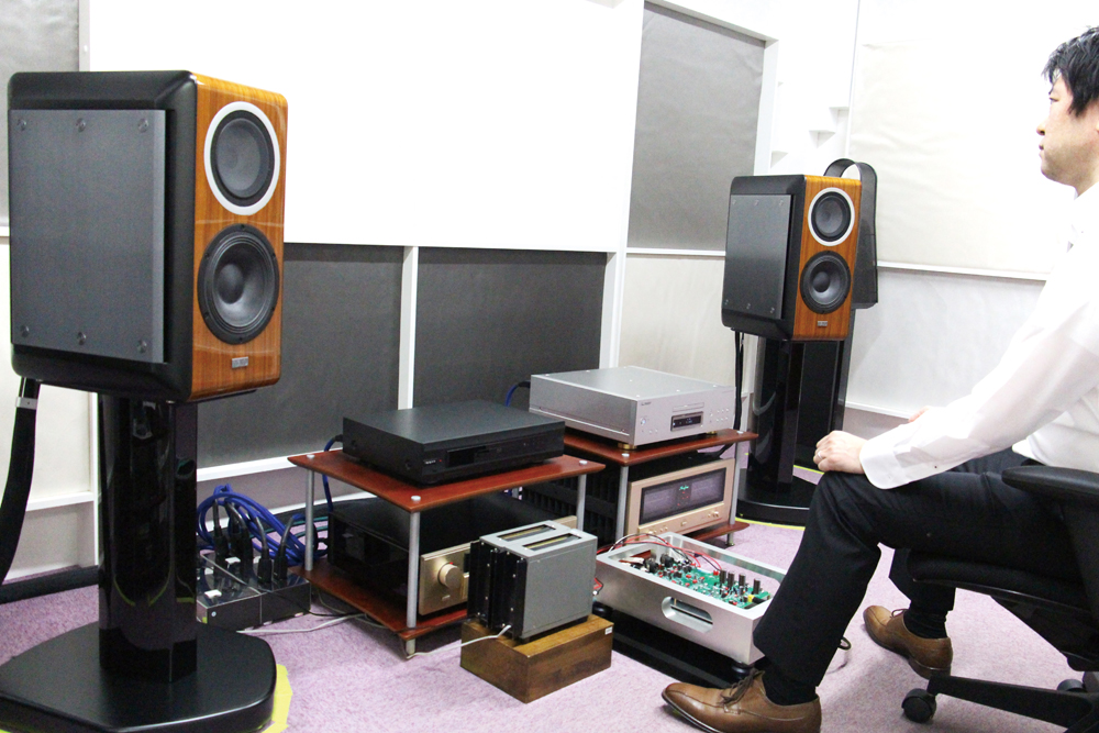 Listening Room at ROHM’s Yokohama Technology Center.The DAC Chip was completed here after repeated listening sessions.