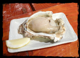 Roasted oysters at the Daiyasu shop