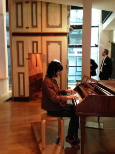 ハレ学会のプログラムにてヘンデルハウス訪問。モーツァルト時代のピアノを弾かせてもらいました。