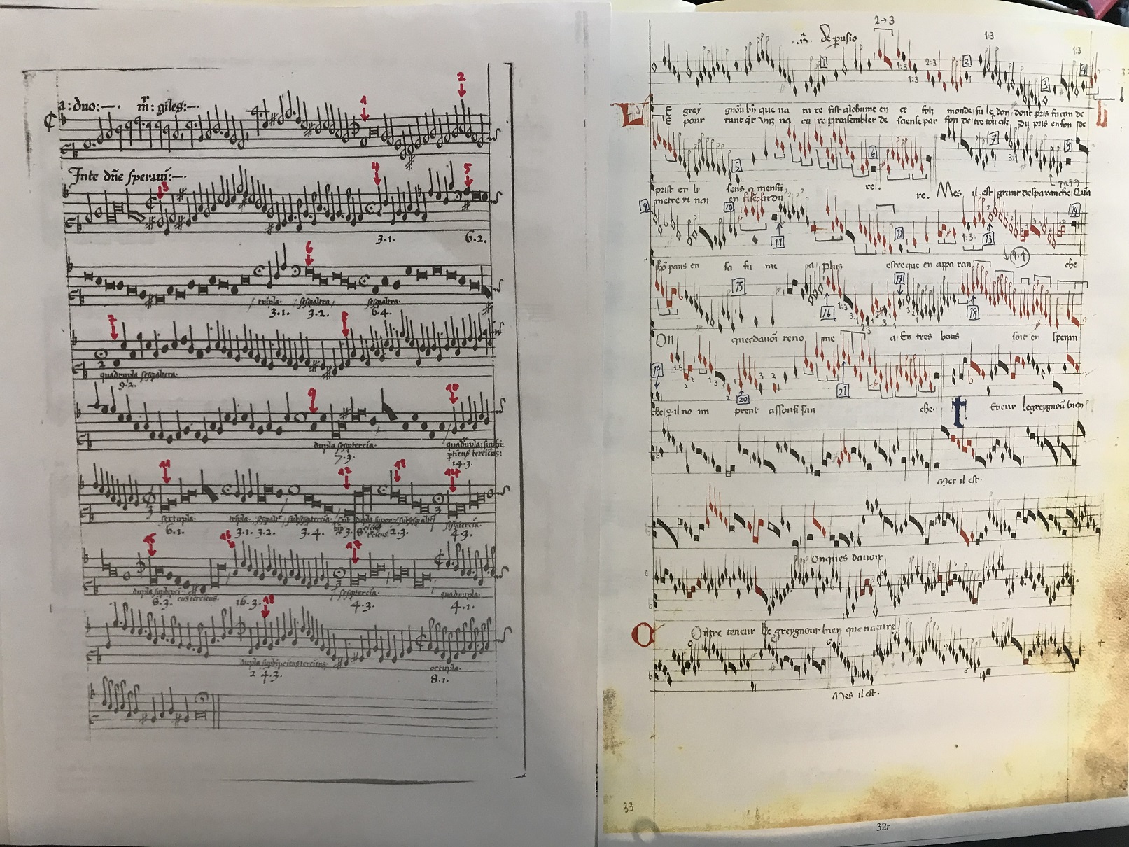 現代と異なる記譜法で書かれた1600年頃の写本（左）と15世紀の写本（右） | ローム ミュージック ファンデーション ブログ