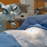 外科手術，幫助病人下床以及提供情感支援：醫療機器人的未來